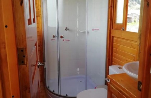 Tota Other | Glamping y Cabañas el Encanto los Geranios