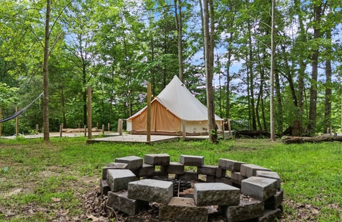 Stanton RV Rental | Glamping Yurt #2 - Heated, Firepit, Fridge, Red River Gorge