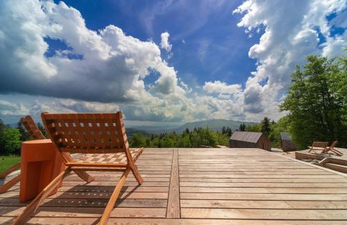 Predjama Bed & Breakfast | Glamping Zarja, Vipava Valley