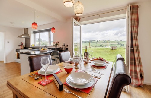 Bala House | Glan Donau - Three Bedroom House, Sleeps 5