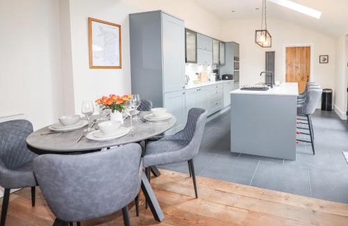 Dolwyddelan House | Glan William