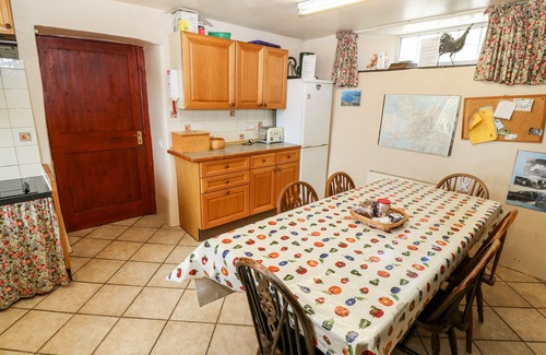 Gallt Y Foel Cottage | GLAN Y GORS, pet friendly, character holiday cottage in Llanberis