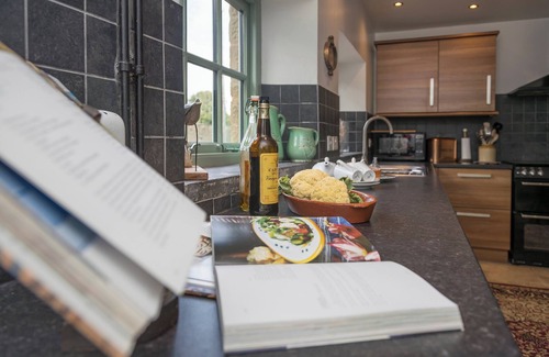 Tan-y-groes Cottage | Glaneirw Coach House has been carefully restored to its former glory.