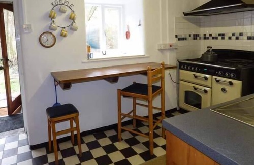 Corwen Cottage | GLANRAFON, family friendly, character holiday cottage in Melin-Y-Wig