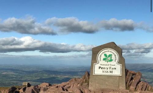 Defynnog House | Glanyrafon Cottage