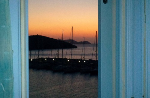 Astypalaia Condo | Glaros sea side studio