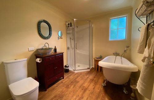 Patea House | Glascroft Gardens - Bed & Breakfast