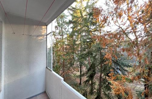 Lozenets Apartment | Glasgow 2BDR peaceful Apt 1 min from Metro w WiFi