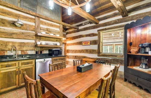 Glasgow Cabin | Glasgow Getaway w/Patio, Fireplace & Grill!