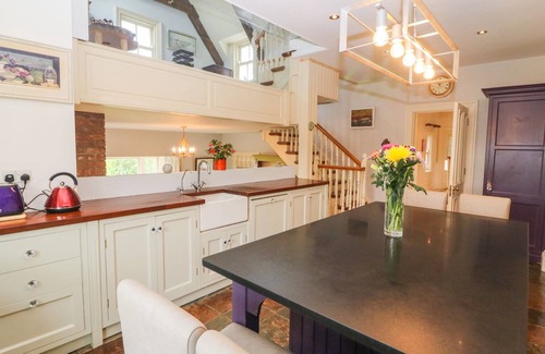 Killarney Cottage | GLASMOR COUNTRY HOUSE, pet friendly in Firies, County Kerry