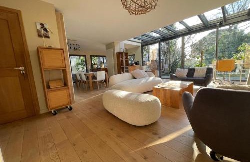 Boutonnet Villa | Glass and wood designer villa with garden in centertown
