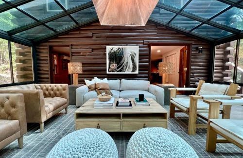 Eureka Springs House | Glass Cabin