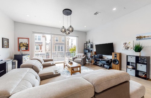 Shady Acres House | Glass Castle