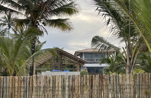 Itacare House | Glass lacquer! Jacuzzi on the sand with gourmet area!