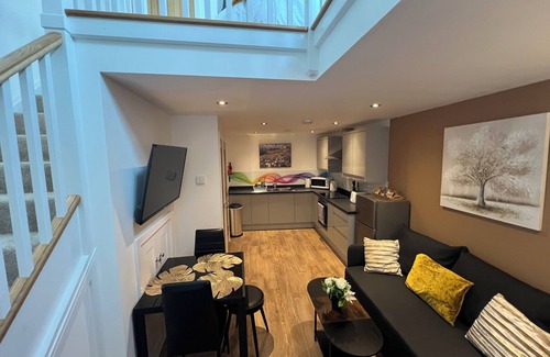 Glastonbury Apartment | Glastonbury Sacred Vault, 1 Bedroom Split-Level Apt, Sleep 3