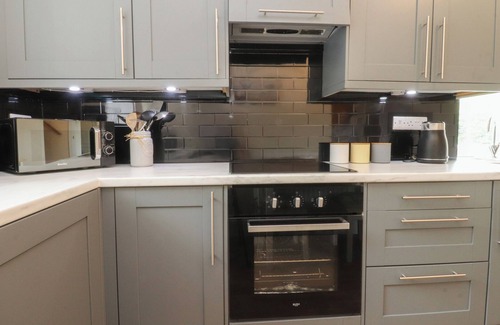 Skipton Cottage | GLEBE COTTAGE, family friendly, character holiday cottage in Skipton