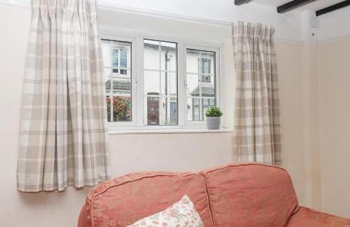 Buckland Monachorum House | Glebe Cottage