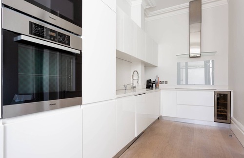 South Kensington Apartment | Gledhow Gardens VIII by onefinestay