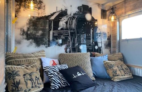 Schmidtheim House | Gleis 2, Waggon mit Ofen, optional mit Whirlpool und Sauna