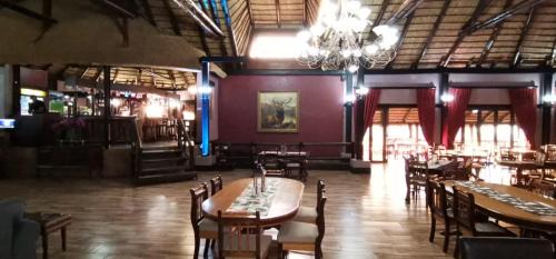Broederstroom Cabin | Glen Afric Country Lodge