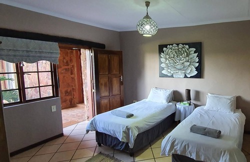 Broederstroom Cabin | Glen Afric Country Lodge