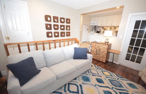 Maple City Condo | Glen Arbor condo in the woods w/screened porch, A/C, washer/dryer