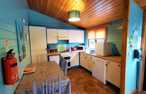 Cumnock House | Glen Bay - 2 Bed Lodge on Friendly Farm Stay with Private Hot Tub