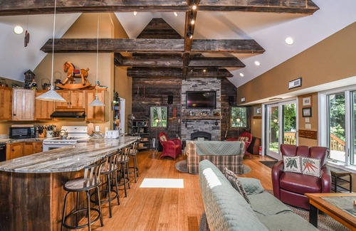 Swanton House | Glen Clova | On a Peaceful Lake Cove