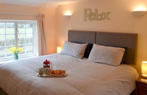 East Dereham House | Glen Cottage