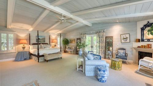 Glen Ellen House | Glen Ellen Escape by AvantStay 5BR Retreat w Pool, Hot Tub, Hammocks & Vineyard Views