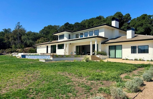 Glen Ellen House | Glen Ellen Oasis With Stunning Views