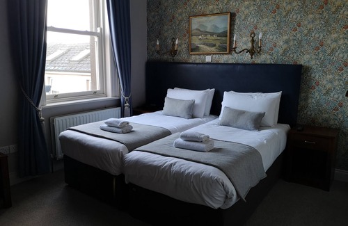 Dundalk Bed & Breakfast | Glen Gat House