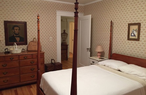 Miller Place House | Glen Laurel on the Sound