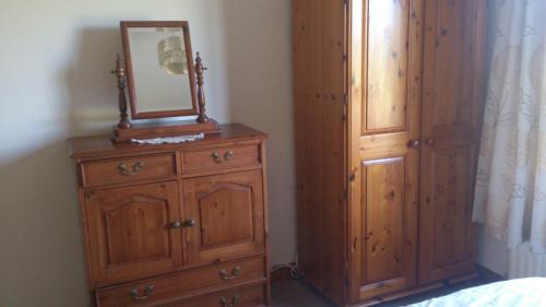 Ballymoney House | Glen Lodge