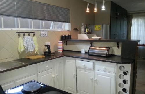 Garsfontein House | Glen Marion Guest House