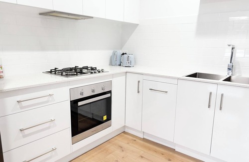 Wagga Wagga Apartment | Glen’s Fitz St Getaway - Central