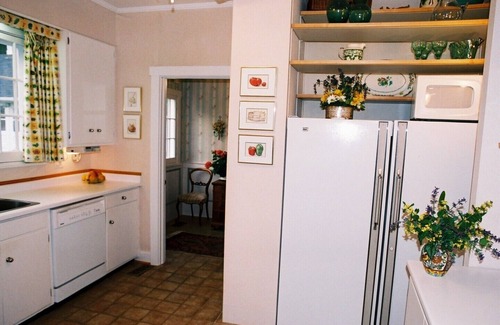 Shanty Bay Cottage | Glen Warren - Lake Simcoe Luxury - Shanty Bay