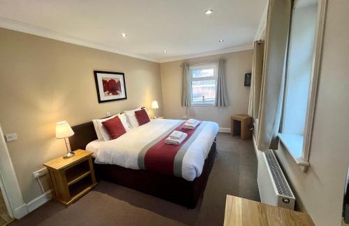 West Laroch House | Glenachulish Bay with Hot Tub