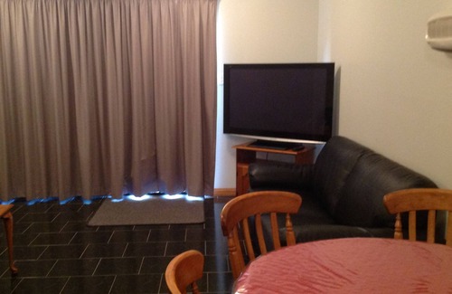 Waverley Apartment | Glenayr Chardonnay Apartment