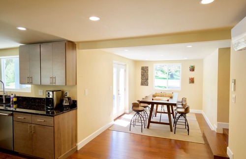 Kelseyville Resort | Glenbrook Lodge - Private Creekside Estate