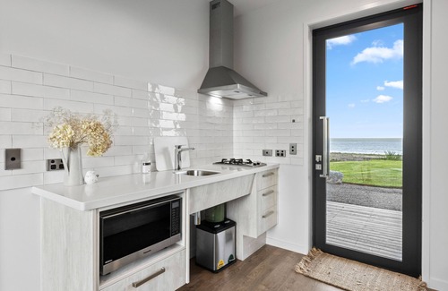 Hapuku Cabin | Glenburn Coastal Retreat