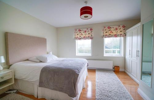 Lisnagunogue Bed & Breakfast | Glenburn Galgorm Bed & Breakfast