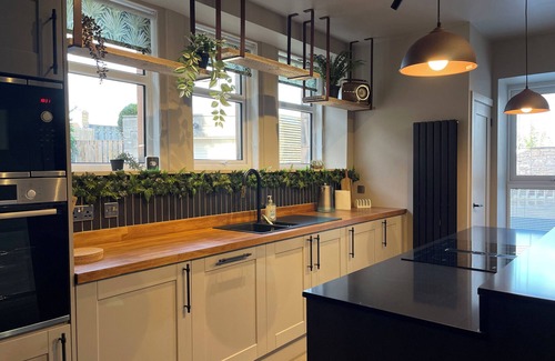 Wooler House | GLENCOE HOUSE, pet friendly, luxury holiday cottage in Wooler