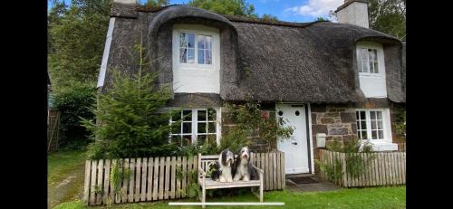 Glen Lyon House | Glencroft A Fairytale Highland Cottage