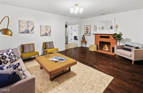 Crescenta Highlands House | Glendale Hills Hideaway