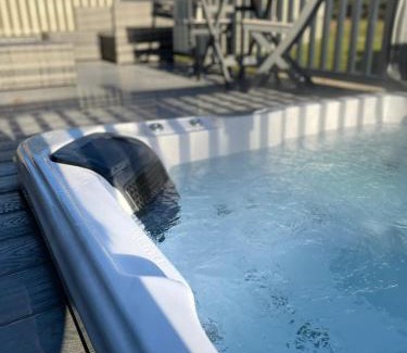 Allerthorpe House | Gleneagles Lodge with Hot Tub