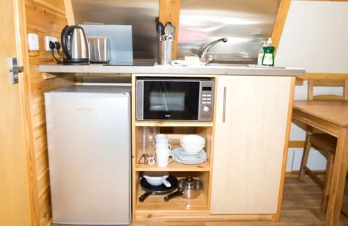 Tomintoul Cabin | Glenlivet Glamping in a Cosy Cabin - Dog Friendly