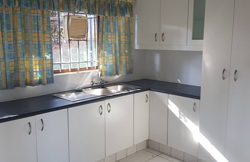 Berea House | Glenmore Guest house