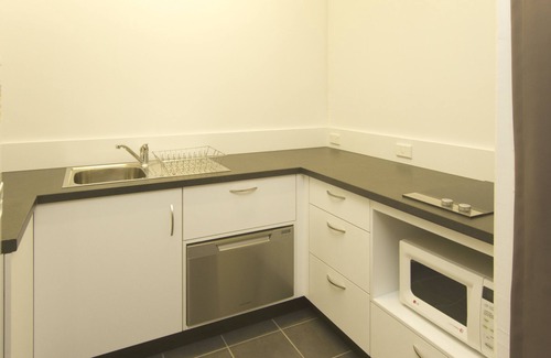 Norman Gardens Hotel | Glenmore Palms Motel