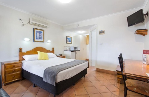 Norman Gardens Hotel | Glenmore Tavern